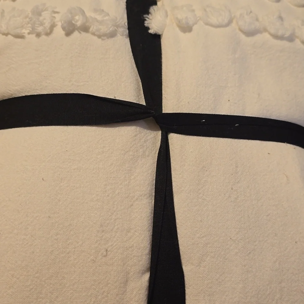 ❤️B2G1 FREE West Elm Candlewick Duvet Cover, Color White, Size Twin